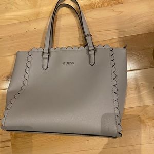 COPY - Brand new med/large Guess purse